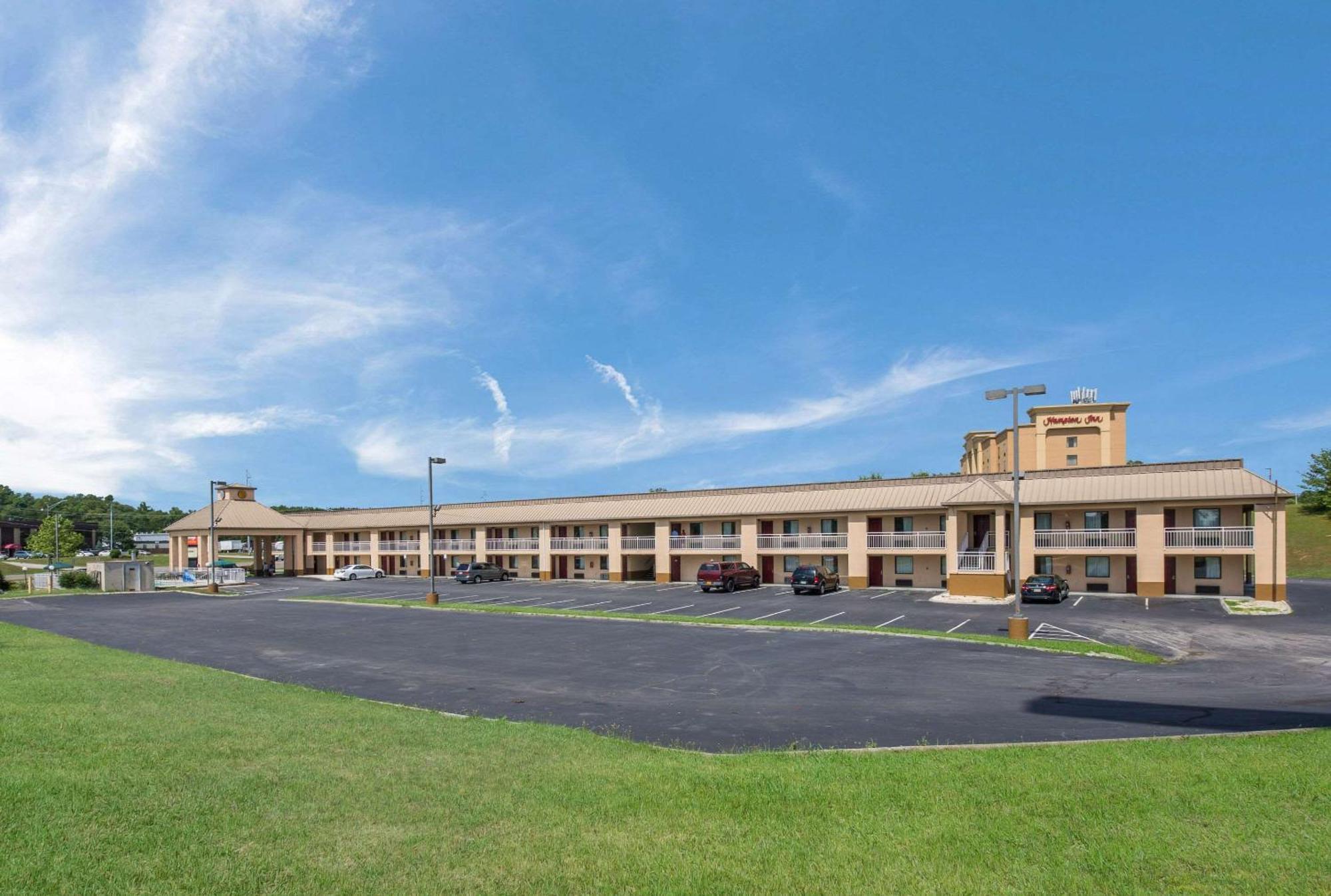 Econo Lodge Inn&Suites East Knoxville Esterno foto