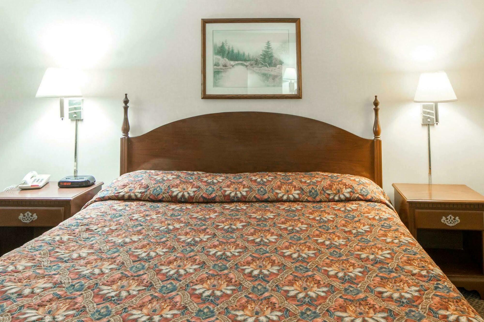 Econo Lodge Inn&Suites East Knoxville Esterno foto