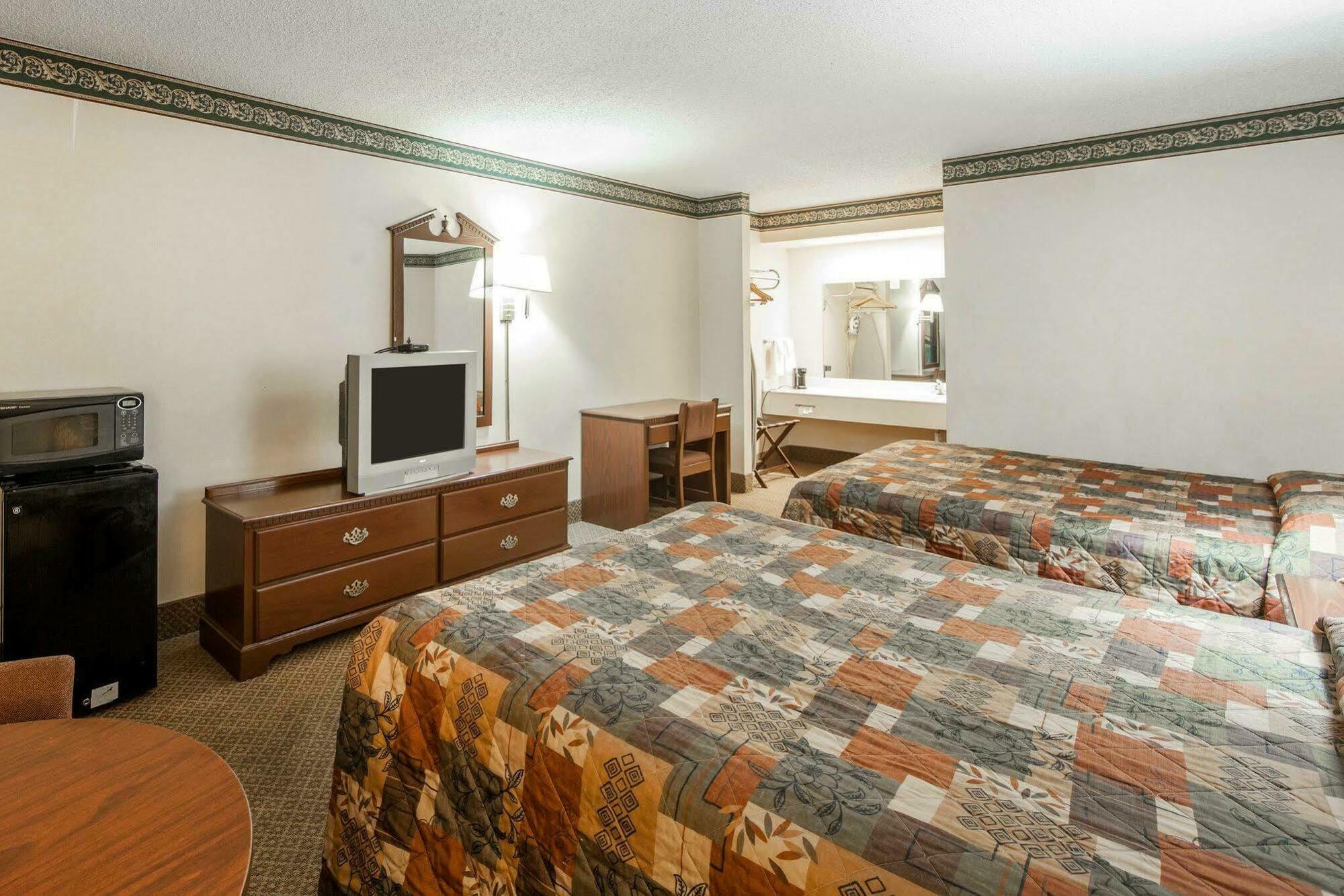 Econo Lodge Inn&Suites East Knoxville Esterno foto