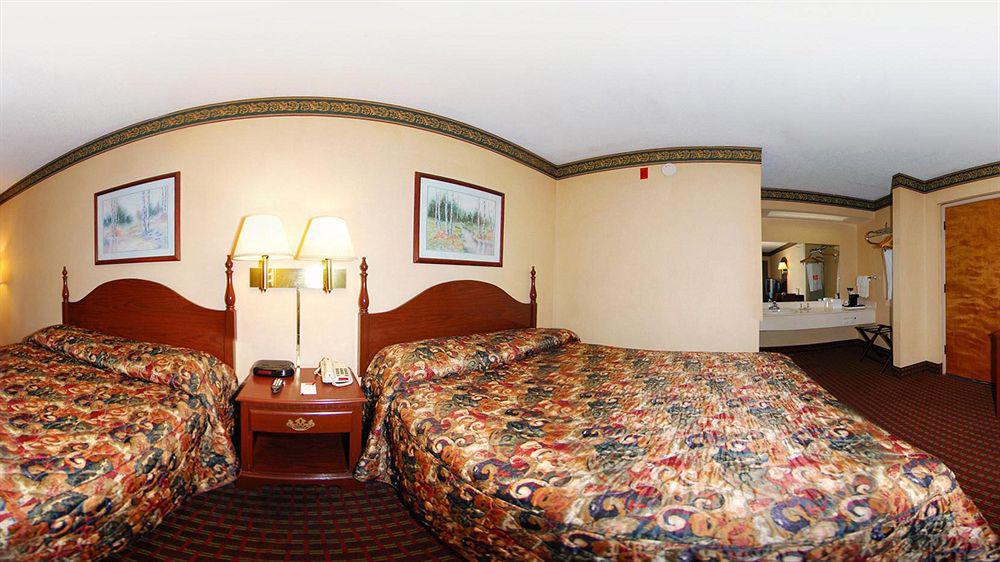 Econo Lodge Inn&Suites East Knoxville Esterno foto